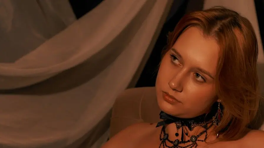 Live Webcam Performance - Watch EvaCherry