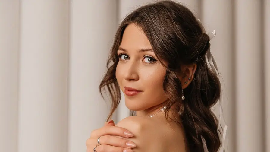 Live Webcam Performance - Watch KaraKirby