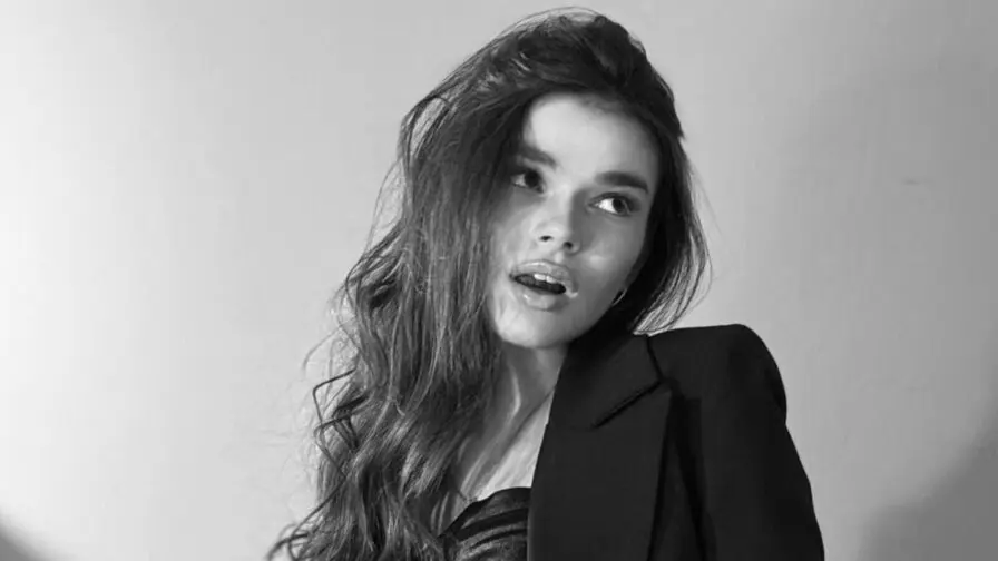 Live Webcam Performance - Watch MariamGirling