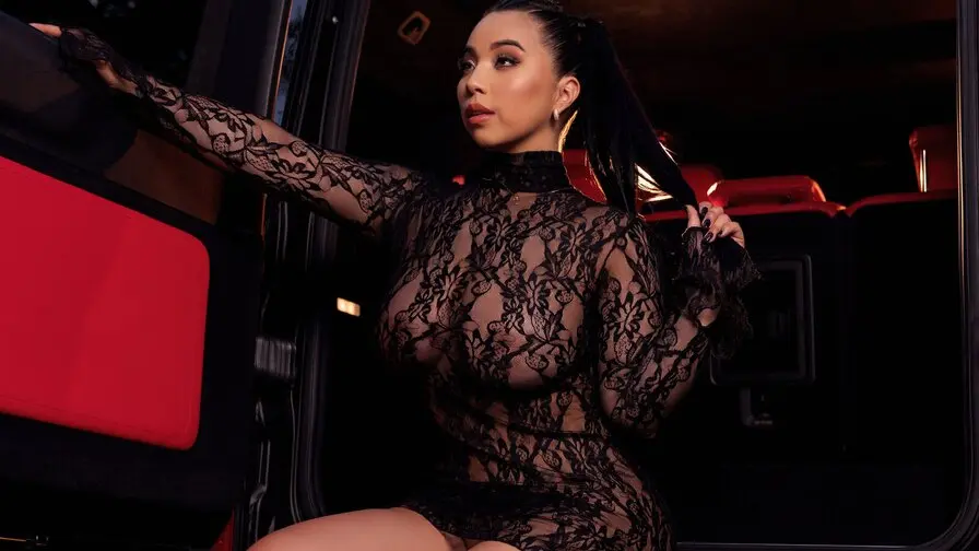 Live Webcam Performance - Watch Zara